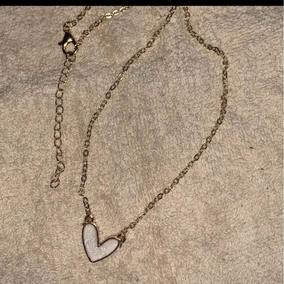 Heart Shaped Pendant Necklace 14K Gold Plated Luxury Romantic Golden Edge Jewel - Picture 8 of 16